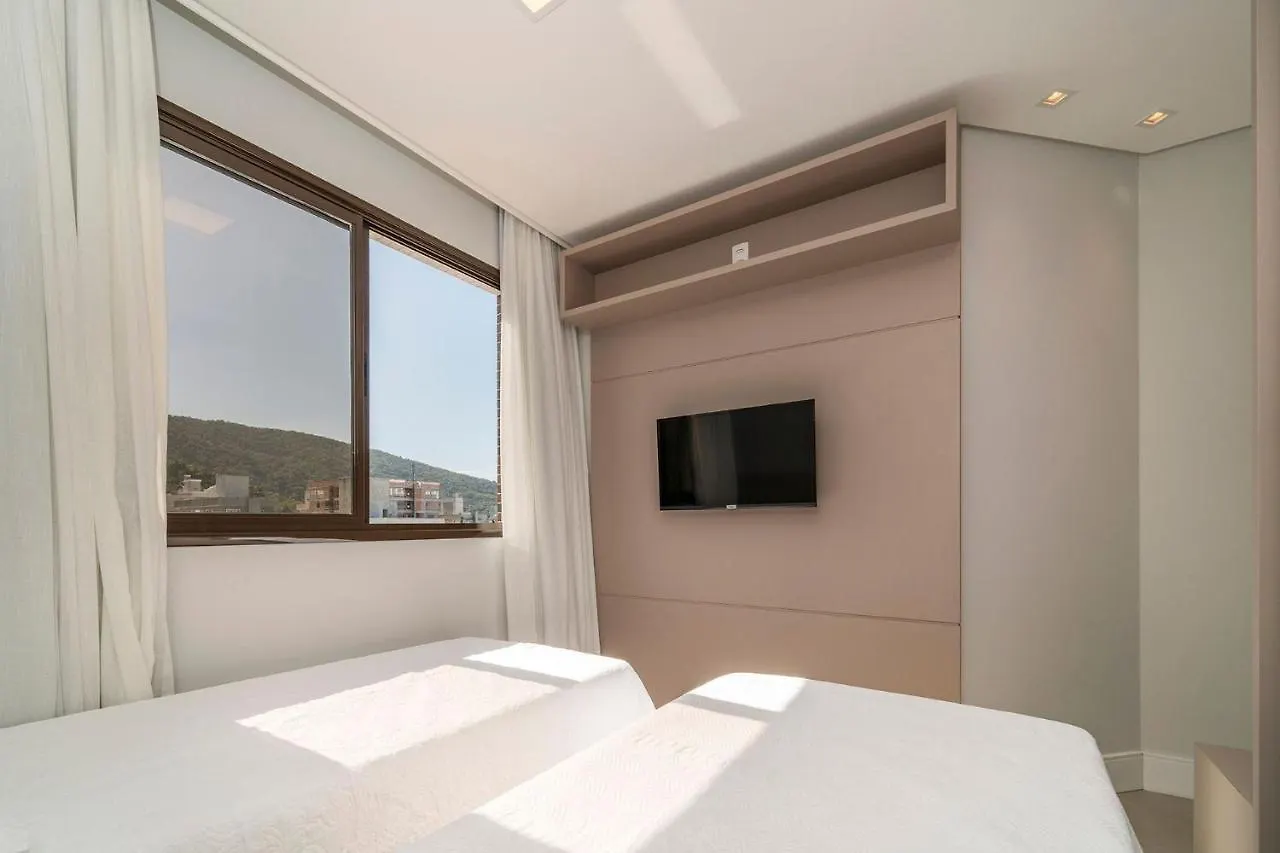 Aluguel Moderno Apartamento 3 Quartos Bombinhas 0*,  Brazil